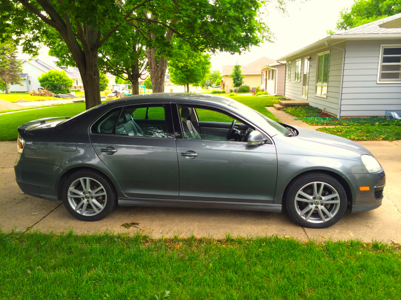 Illustration for article titled Plasti Dip Wheel Refinishing | Before & After (pics)